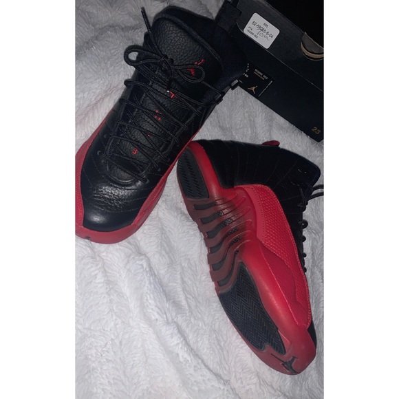 Air Jordan 12 Retro Flu Game - Picture 3 of 3